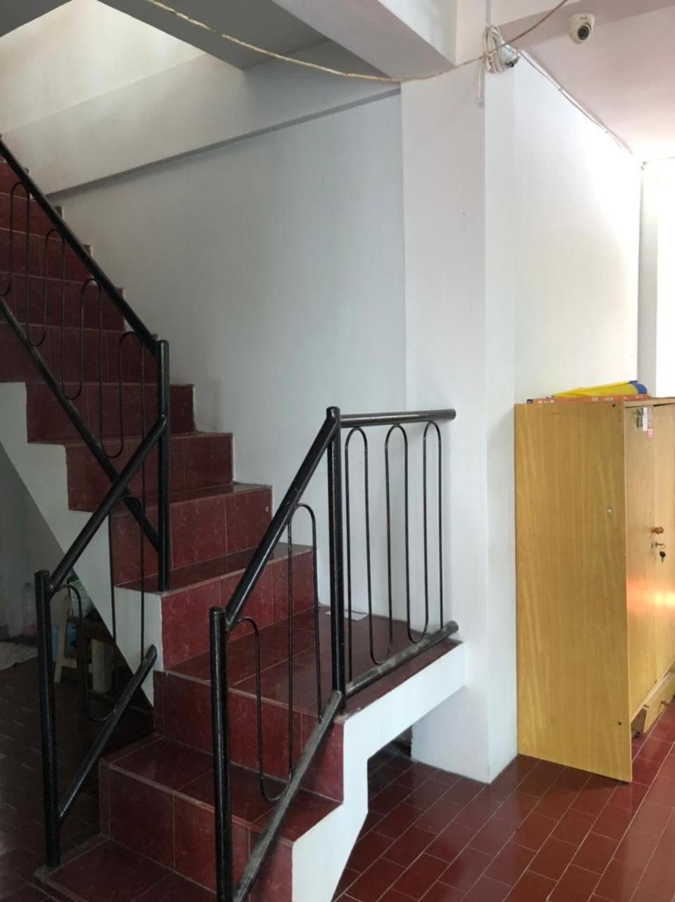 OYO 90482 Rumah Oma Syariah Kupang  Luaran gambar